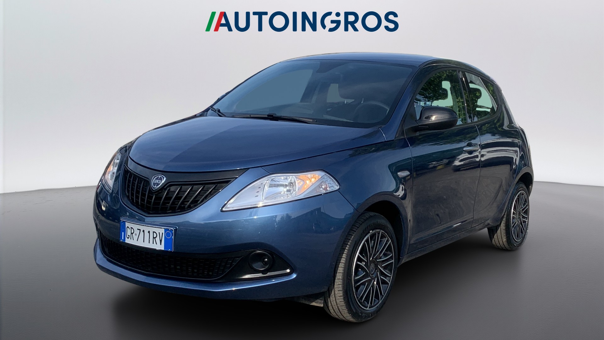 LANCIA Ypsilon Ypsilon 1.0 firefly hybrid Silver s&s 70cv
