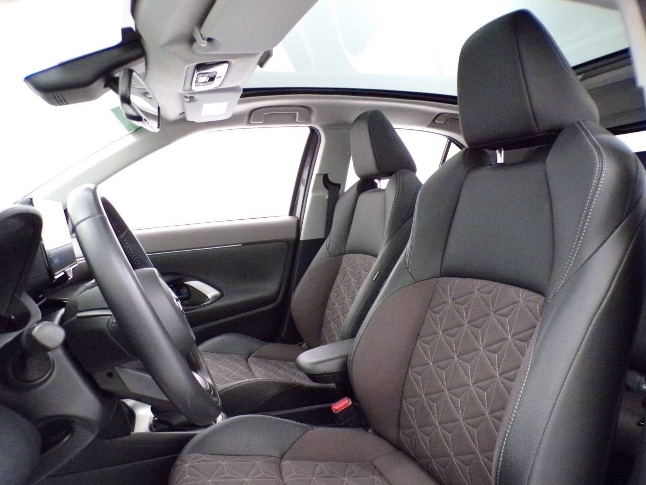 Toyota Yaris Cross Yaris Cross 1.5 H 116cv Lounge FWD E-CVT - 12