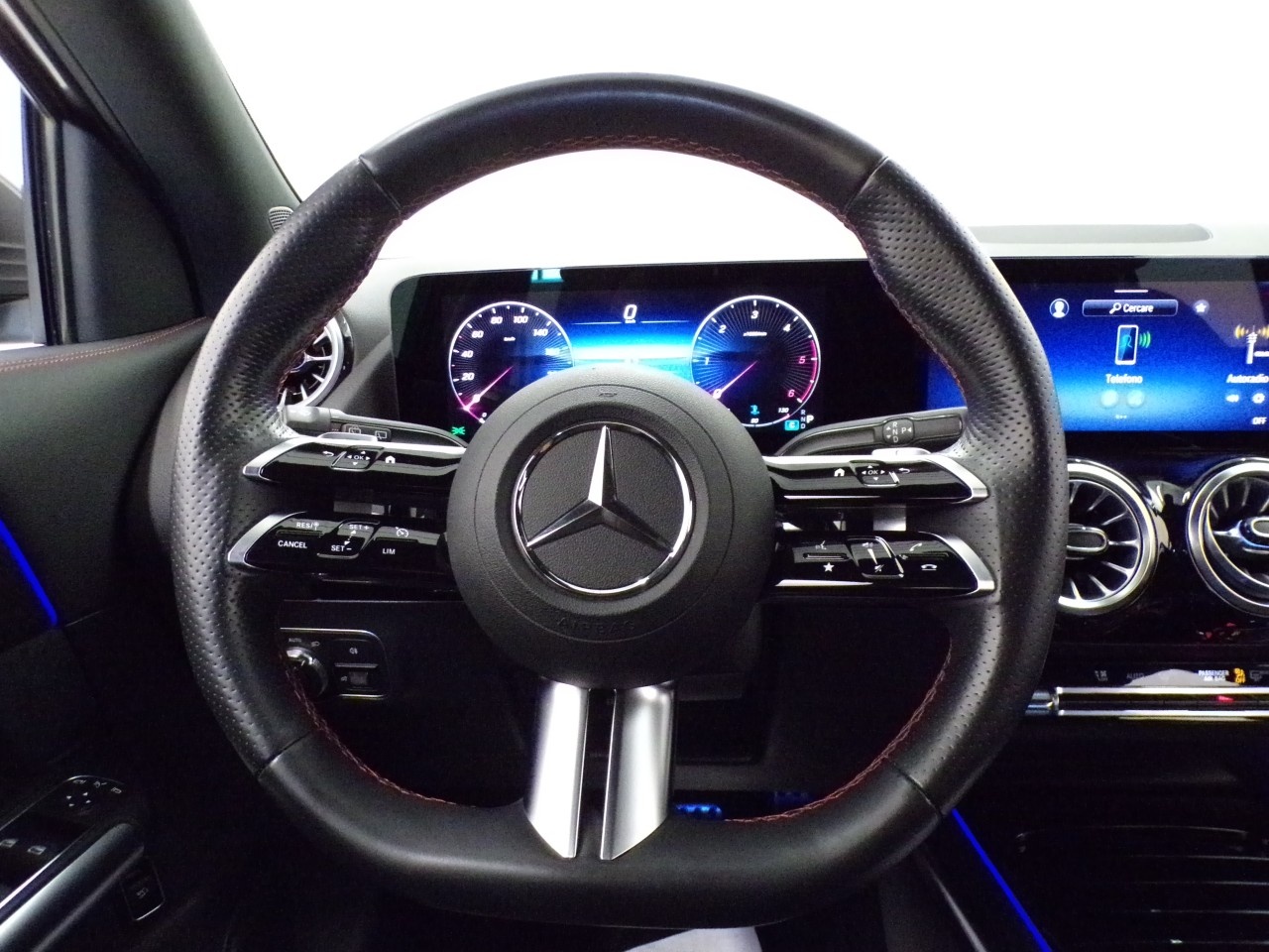 Mercedes GLA GLA 180 D AMG Line Advanced Plus 8G-DCT - 17