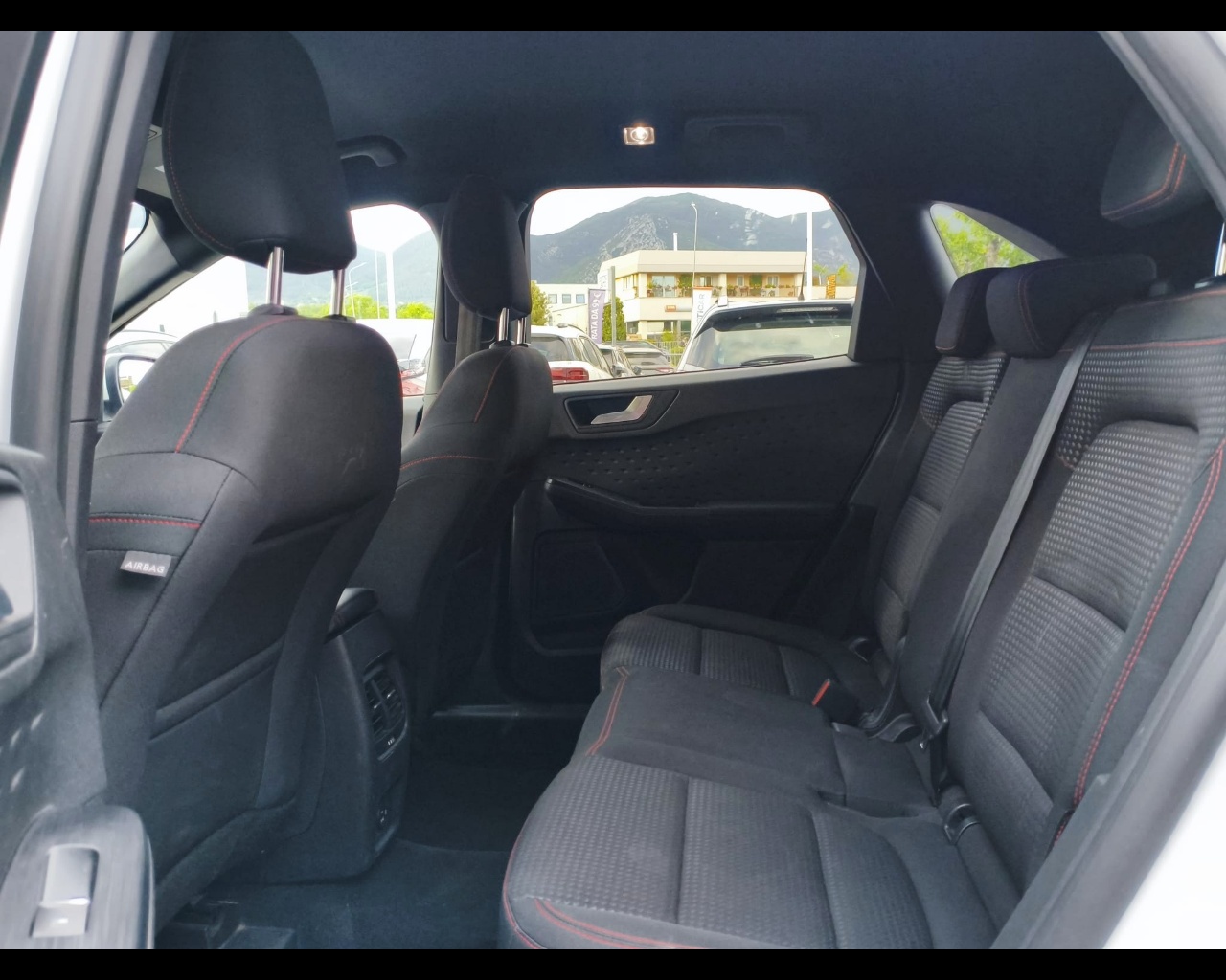 Foto FORD Kuga 1.5 ecoblue ST-Line 2wd 120cv