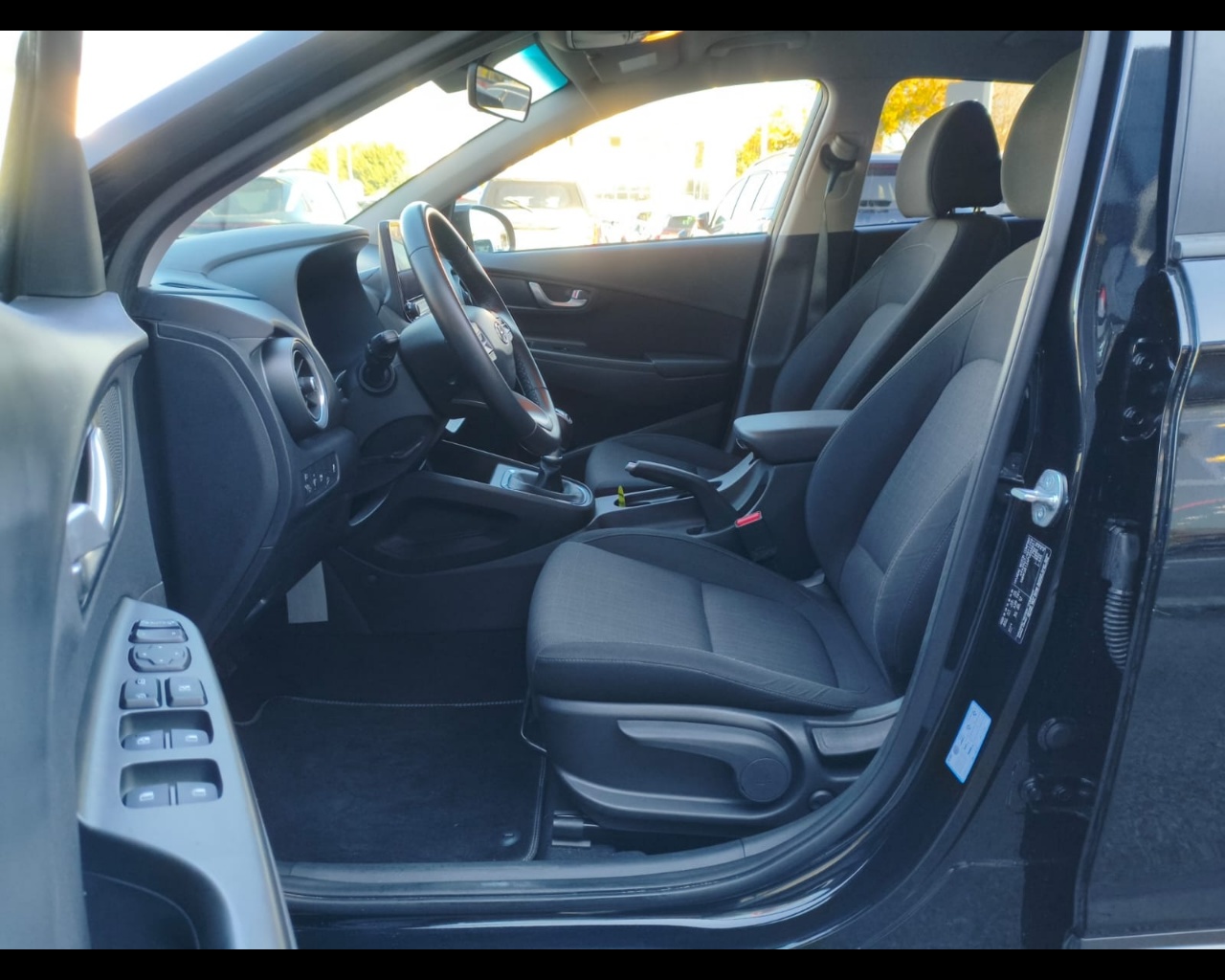 Foto HYUNDAI Kona 1.0 t-gdi 48V Xline Style Pack 2wd 120cv imt