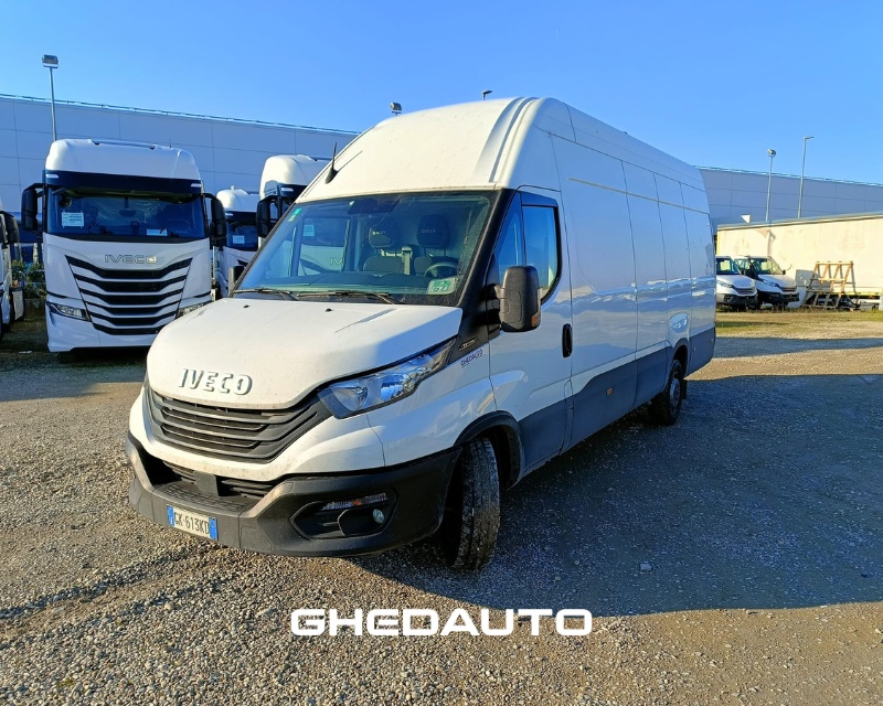 IVECO Daily V 35.16 2022 Daily 35 S16 V H2 4100 LD Diesel usato