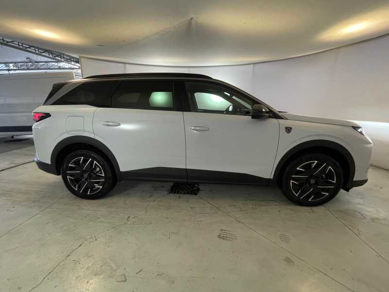 Nuovo 5008 Hybrid 136 E-dcs6 Gt