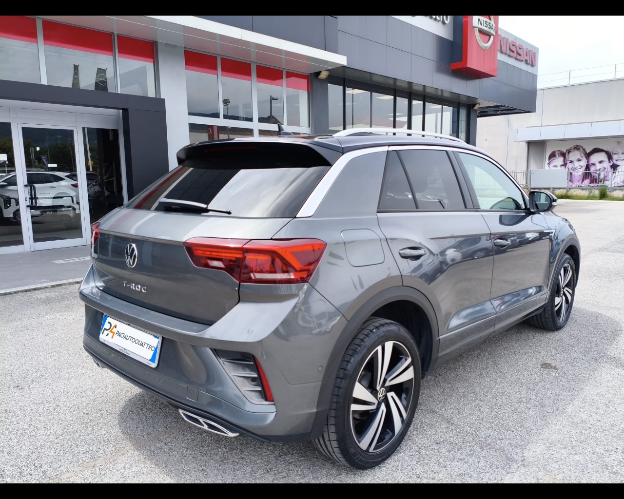 Foto VOLKSWAGEN T-Roc 1.5 tsi R-Line dsg