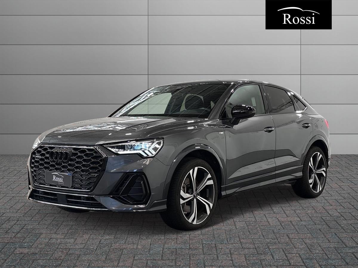 Q3 I 2019 Sportback – Q3 Sportback 40 2.0 tfsi Identity Blac