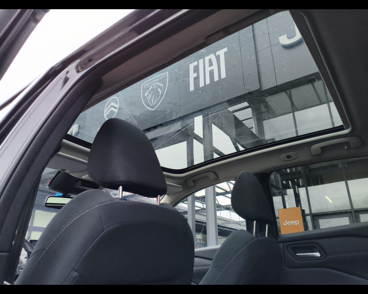 Foto NISSAN Qashqai 1.3 mhev N-Connecta 2wd 140cv