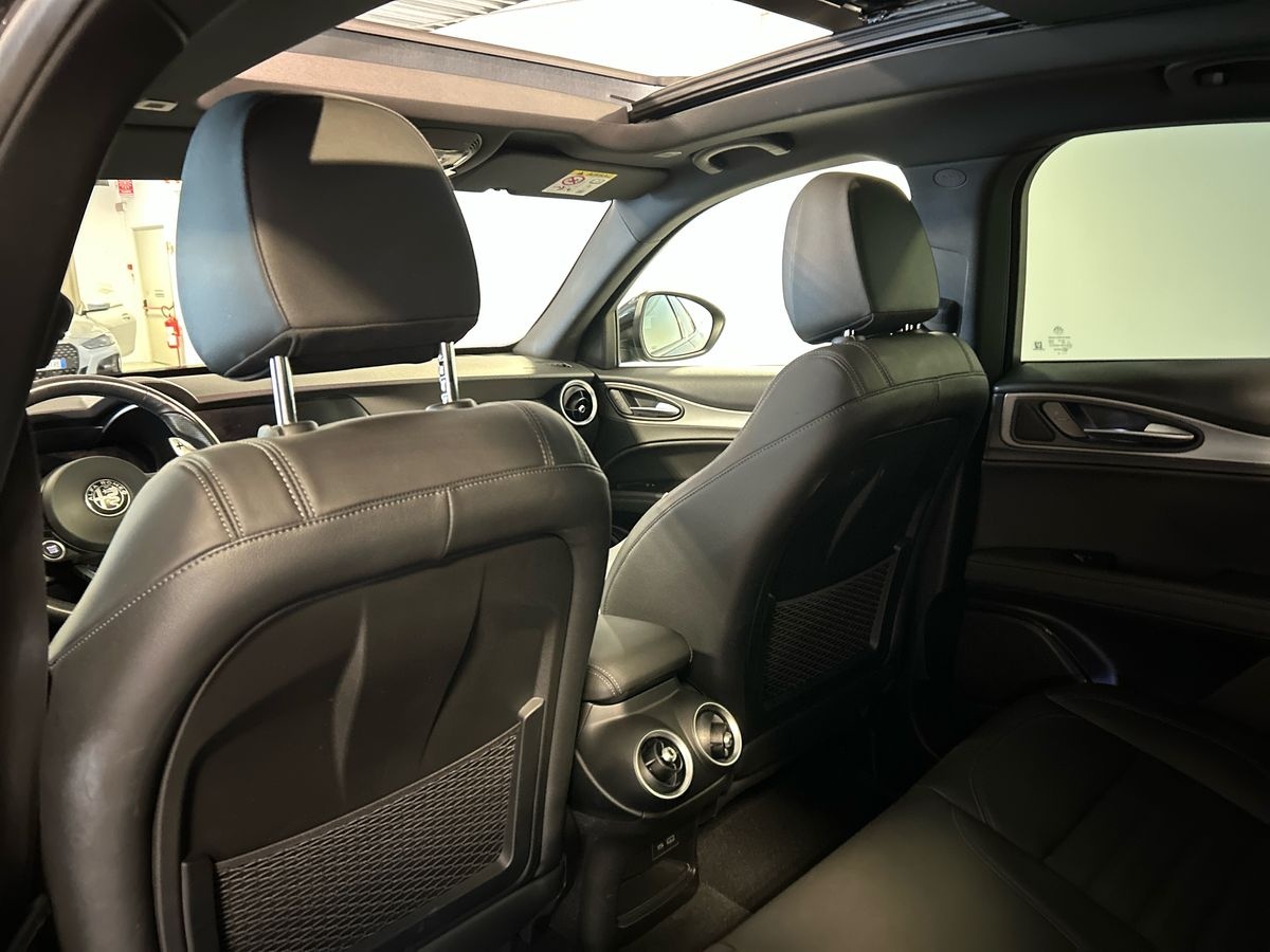 Alfa Romeo Stelvio Stelvio 2.2 Turbo 210cv Veloce Q4 AT8 - 18