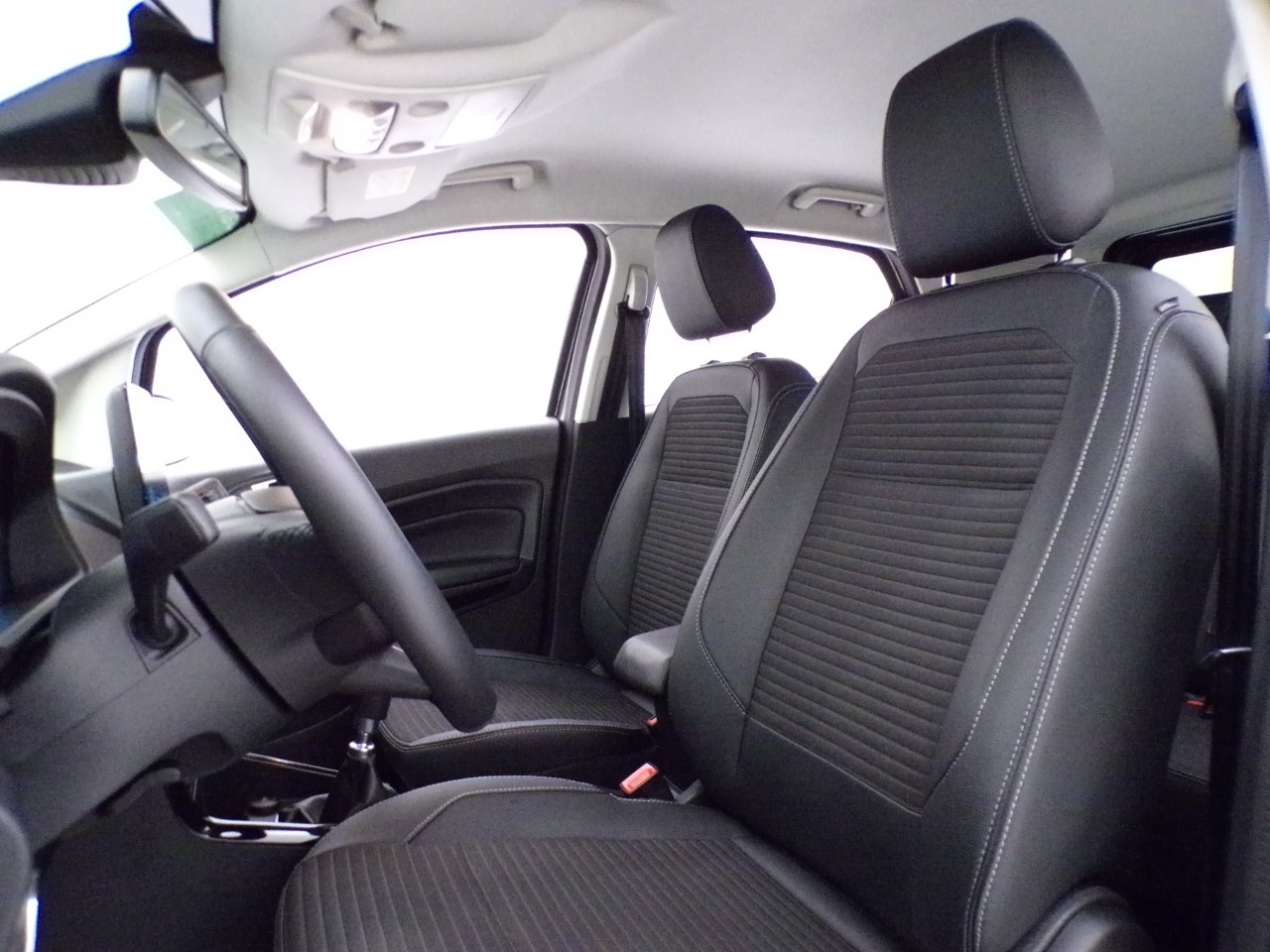 Ford EcoSport EcoSport 1.0 EcoBoost 125cv Titanium - 12
