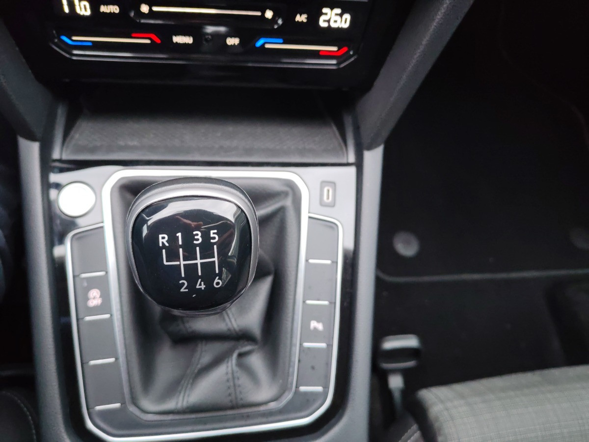 Volkswagen Passat Usato 2021 Passat Carpi