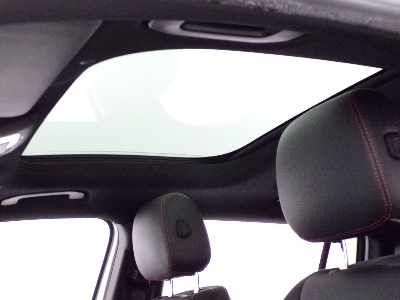 Mercedes GLB GLB 200 D Premium 8G-DCT - 14