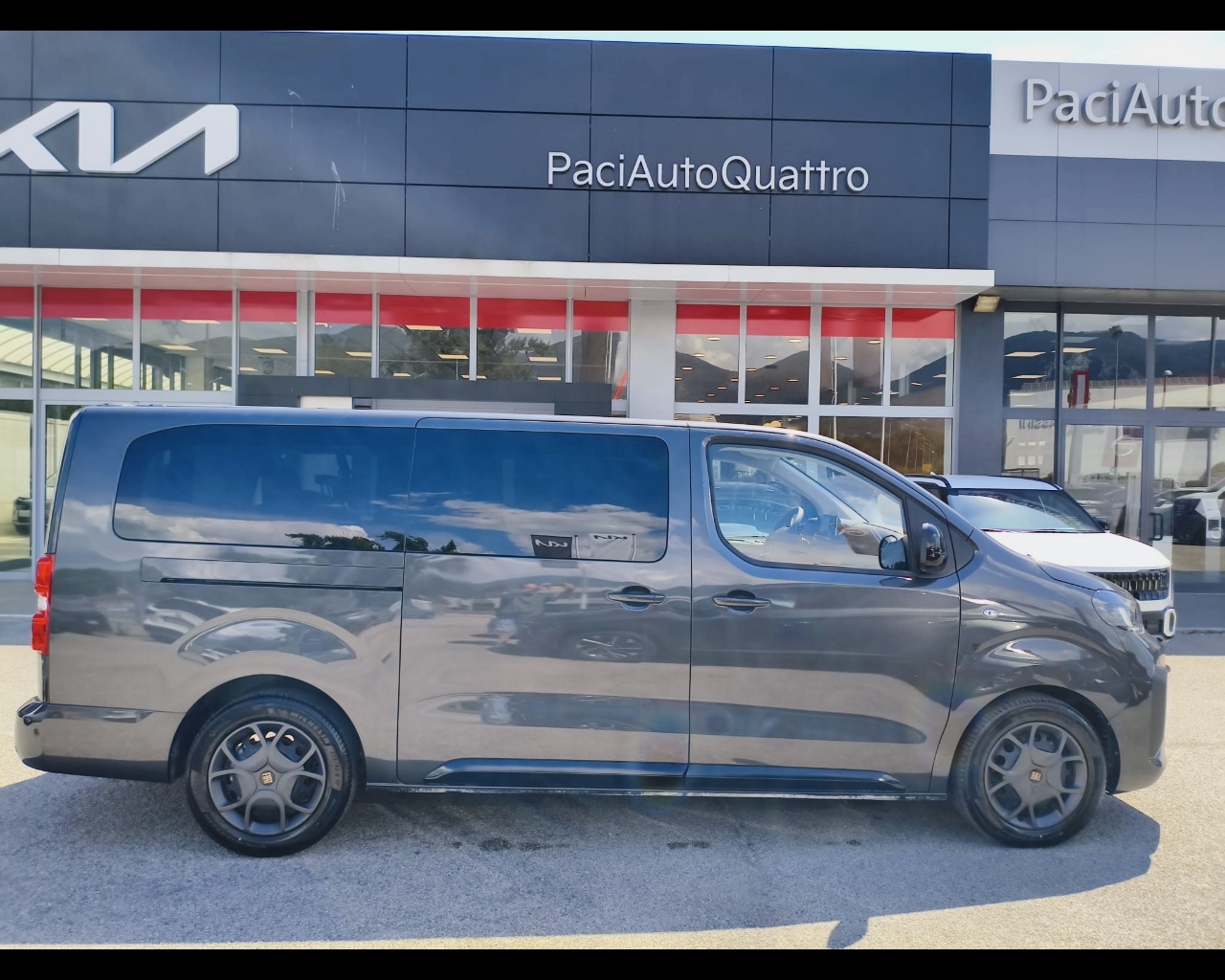 Foto FIAT Ulysse combi M1 XL 2.2 diesel 180cv S&S auto