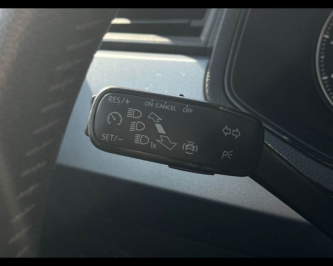 Foto SEAT Arona 1.0 tgi Black Edition 90cv