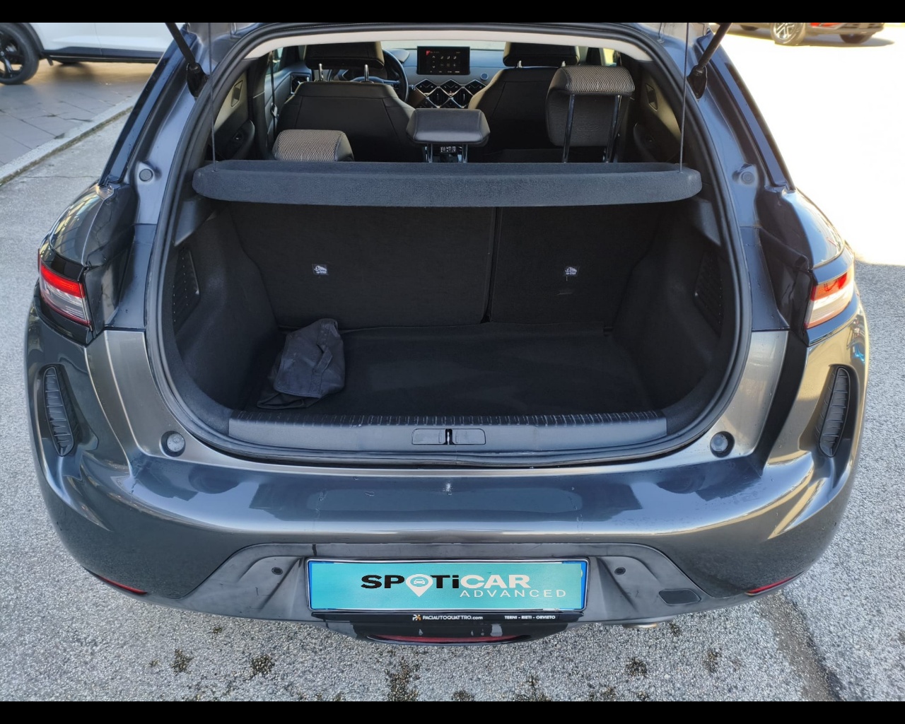 Foto DS DS3 Crossback 1.5 bluehdi So Chic 100cv