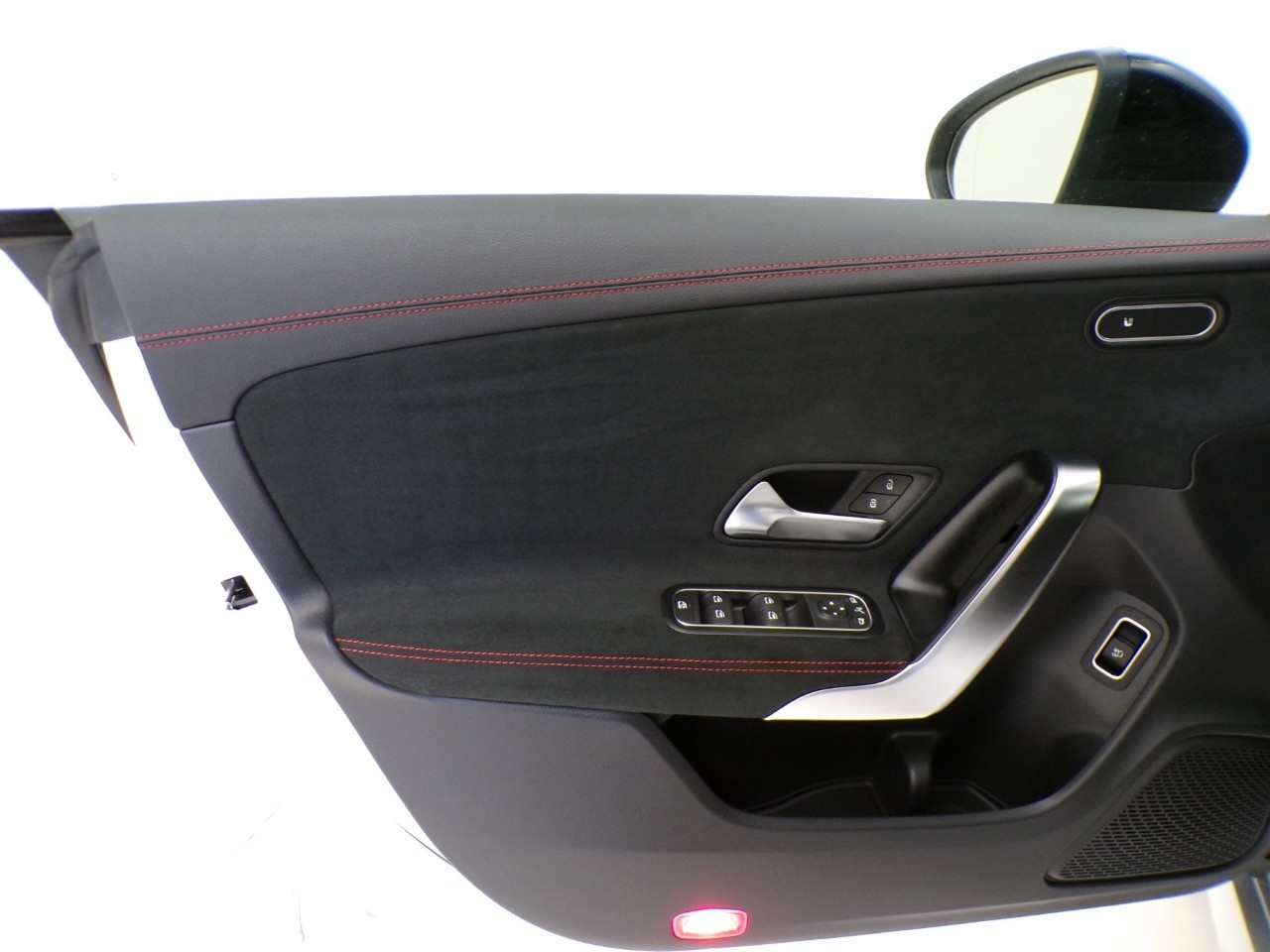 Mercedes  CLA Shooting Brake 200 D AMG Line Advanced Plus 8G-DCT - 11
