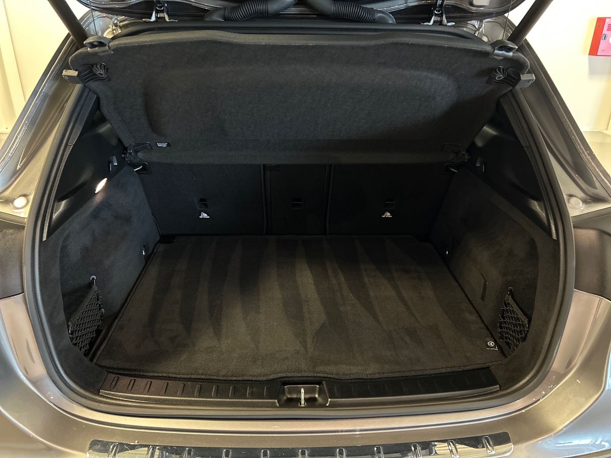 Mercedes GLA GLA 200 D Premium 4Matic 8G-DCT - 8