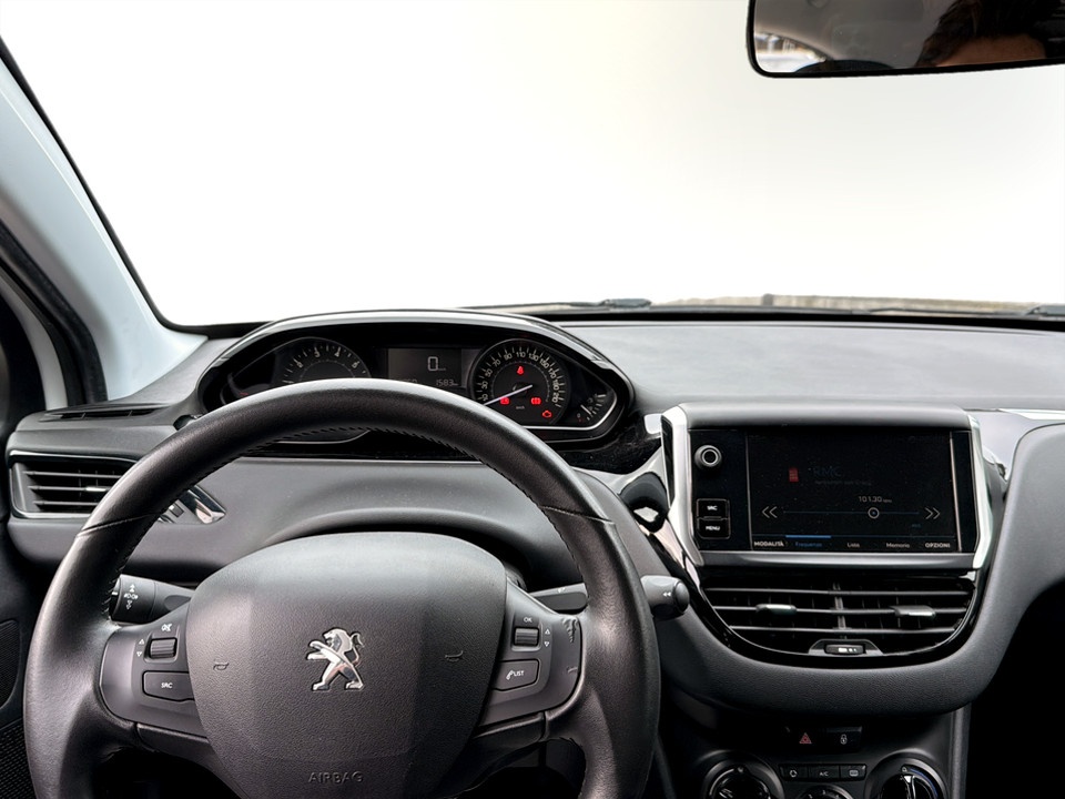 PEUGEOT 208 5p 1.2 puretech Active gpl 82cv GPL usato - 11