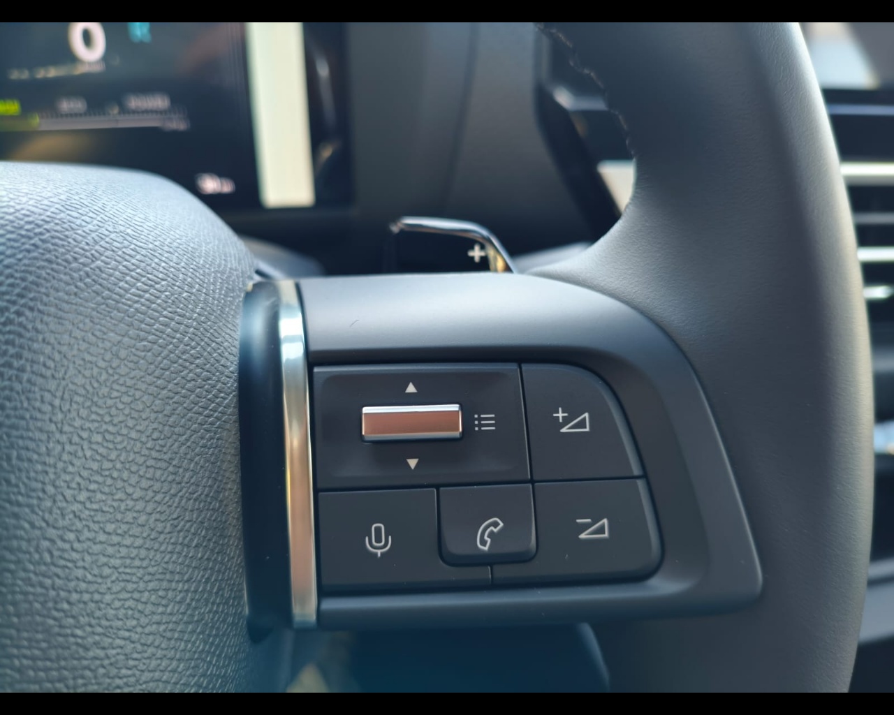Foto CITROEN C4 1.2 hybrid Max 136cv e-dcs6