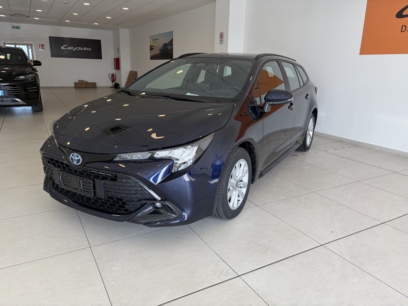 Foto veicolo TOYOTA COROLLA 3P - 5P - SW Corolla Touring Sports 1.8h Active Elettrica/Benzina