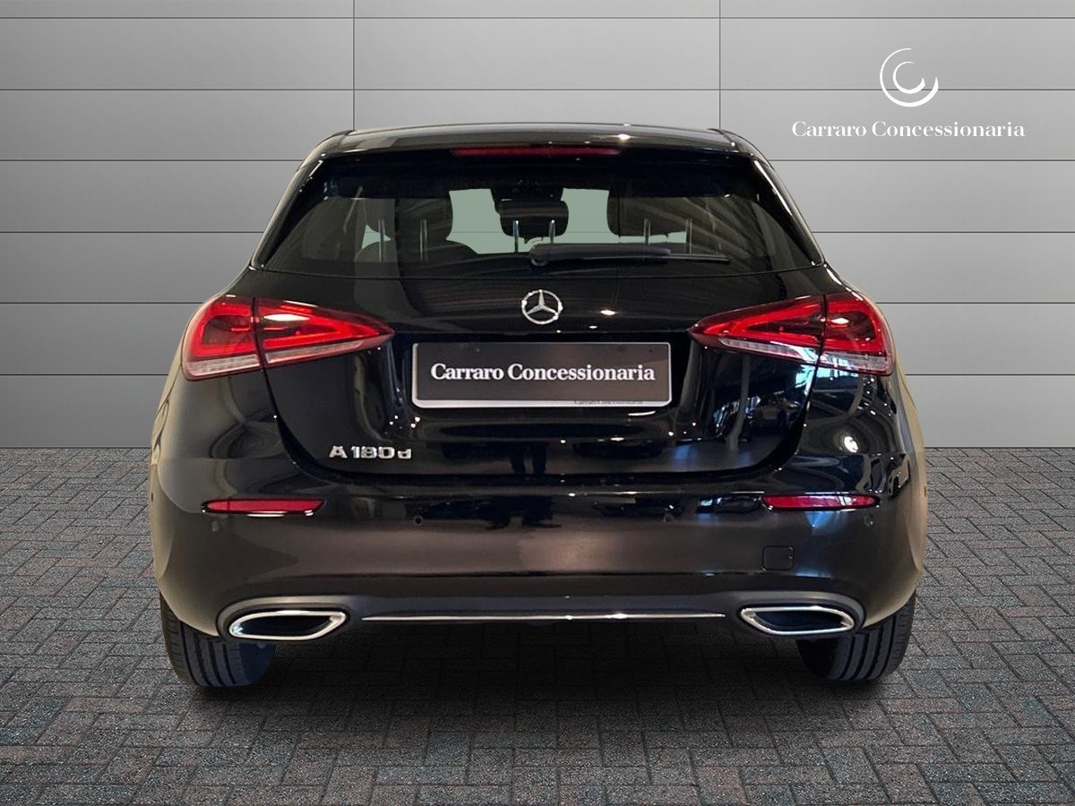 Mercedes Classe A Classe A 180 D Sport 7G-DCT - 4