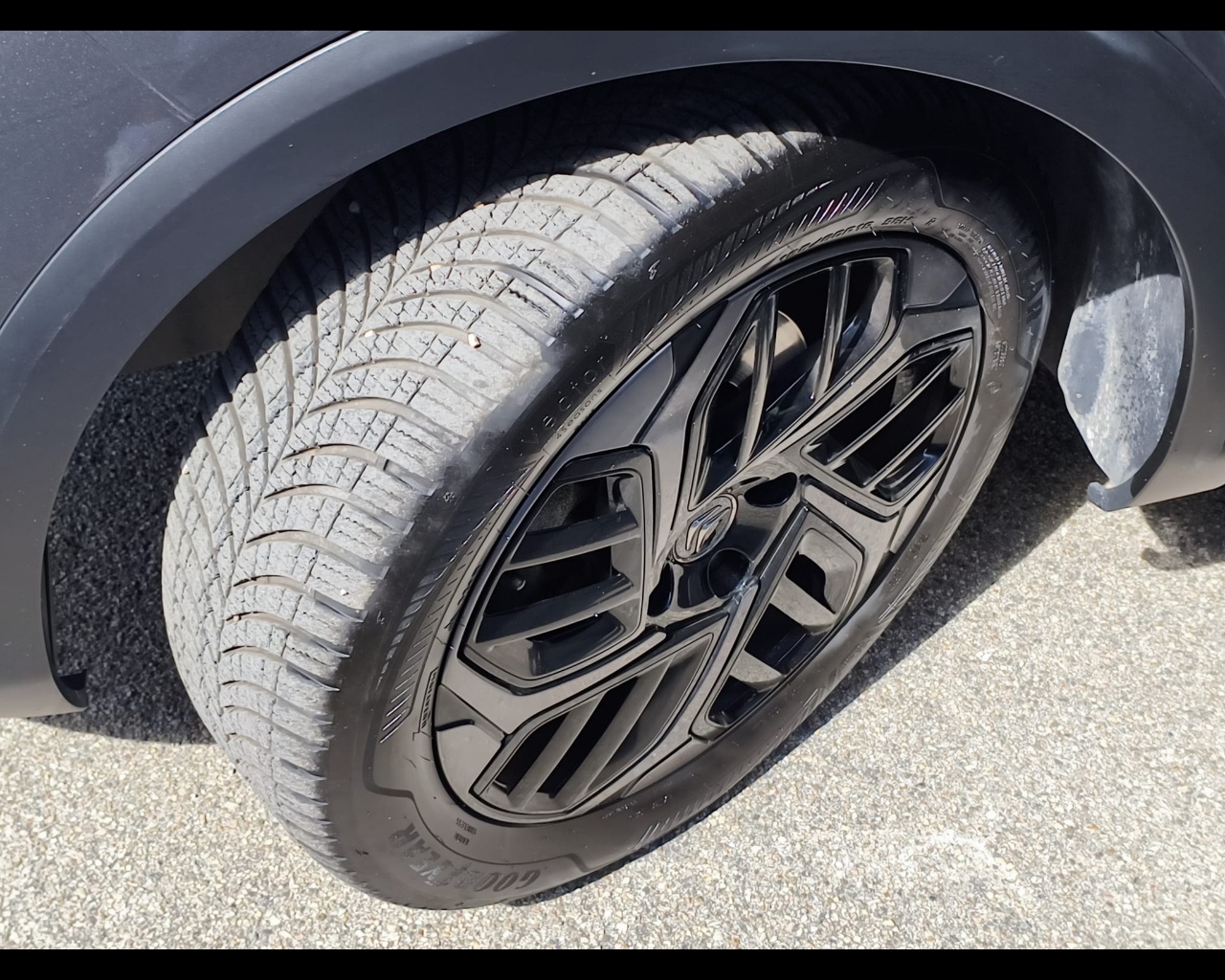 Foto CITROEN C4 1.5 bluehdi Shine s&s 130cv eat8