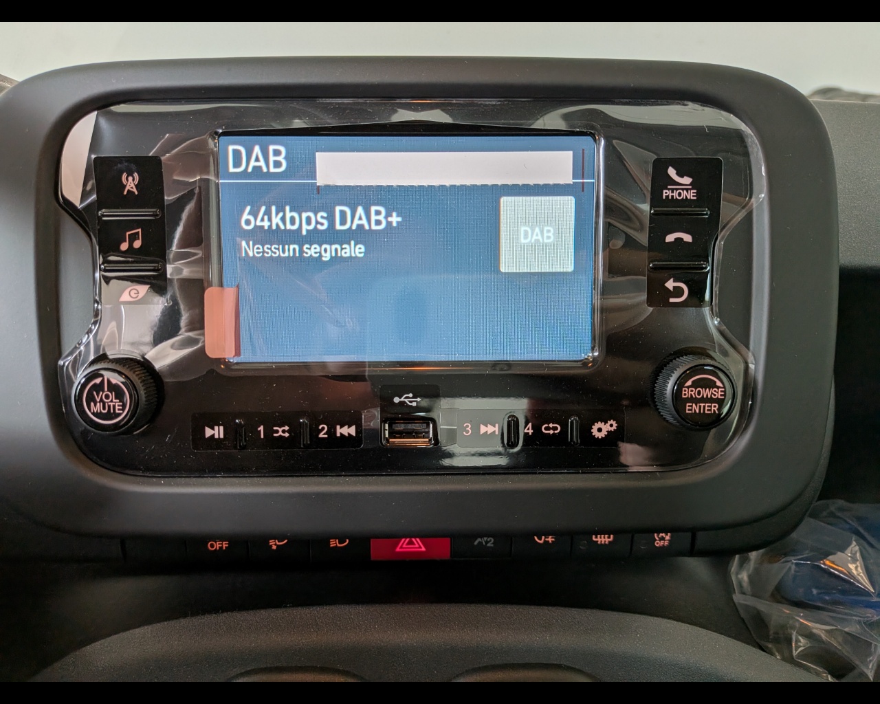 Foto FIAT Panda 1.0 firefly hybrid s&s 70cv 5p.ti