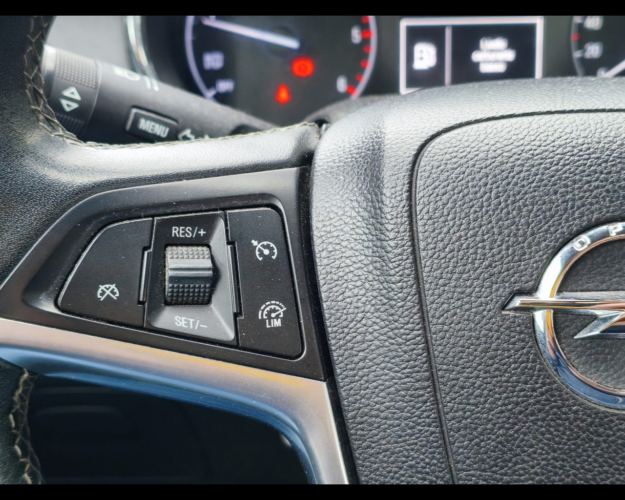 Foto OPEL Mokka X 1.6 cdti b-Color s&s 4x2 136cv