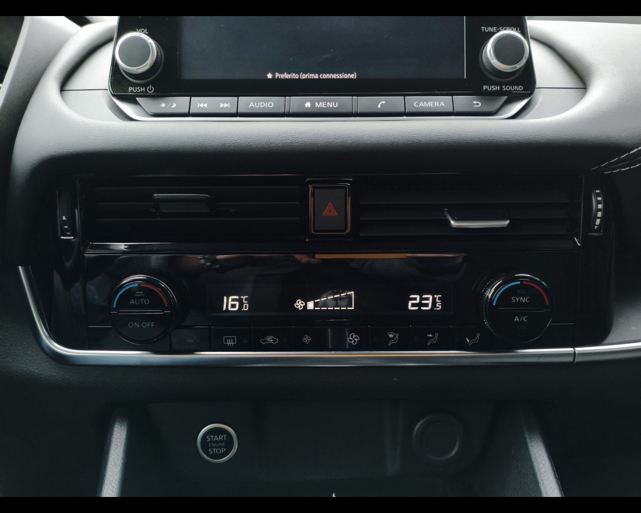 Foto NISSAN Qashqai 1.3 mhev Acenta 2wd 140cv