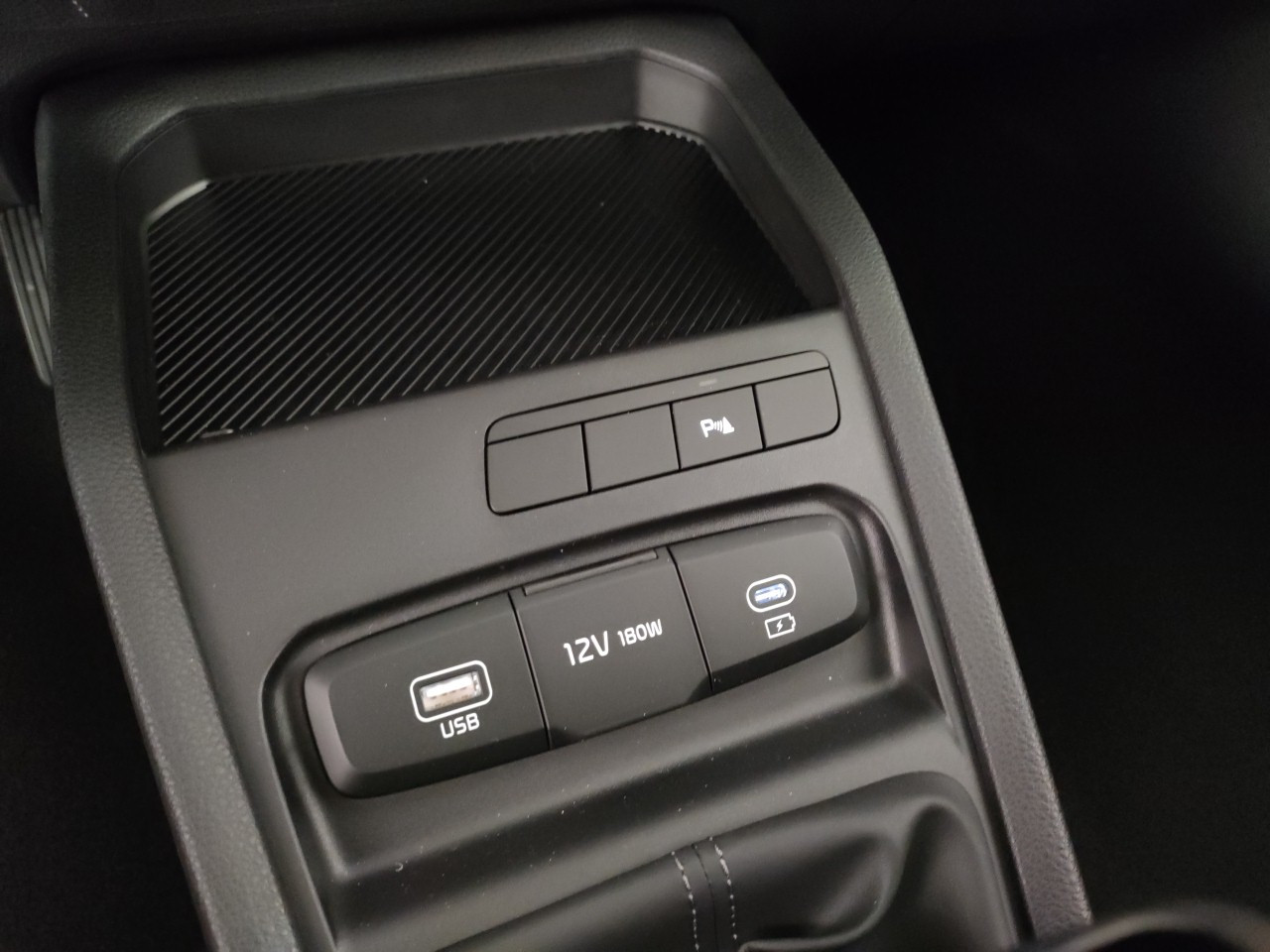 Kia Stonic Nuovo Ibrido benzina Stonic Porto Mantovano