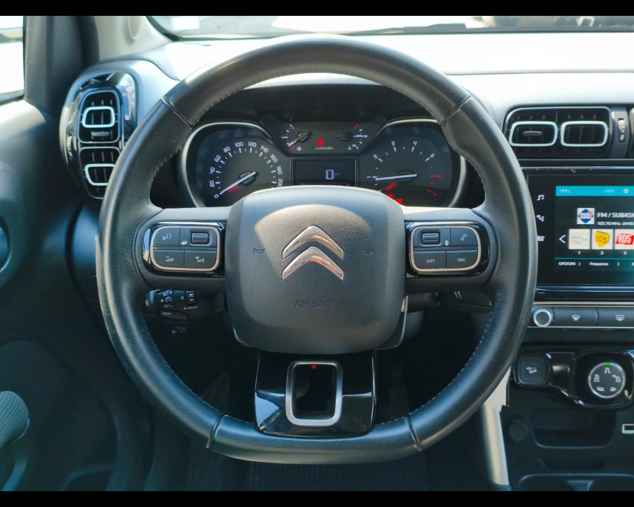 Foto CITROEN C3 Aircross 1.5 bluehdi Shine s&s 100cv