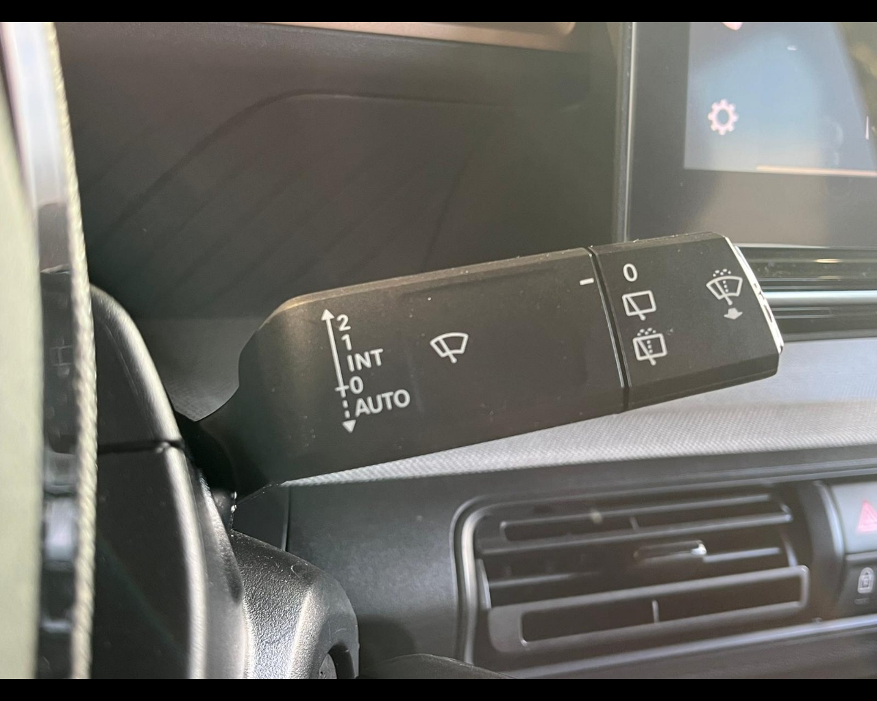 Foto CITROEN C3 Aircross 1.2 puretech turbo Plus 100cv