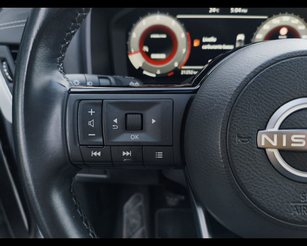 Foto NISSAN Qashqai 1.3 mhev N-Connecta 2wd 140cv