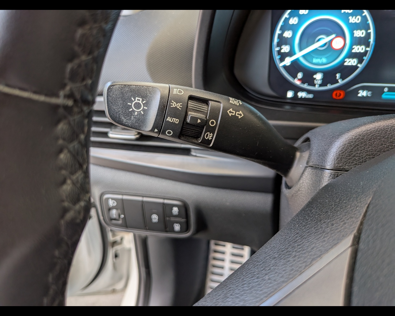 Foto HYUNDAI Bayon 1.0 t-gdi 48V Xline imt