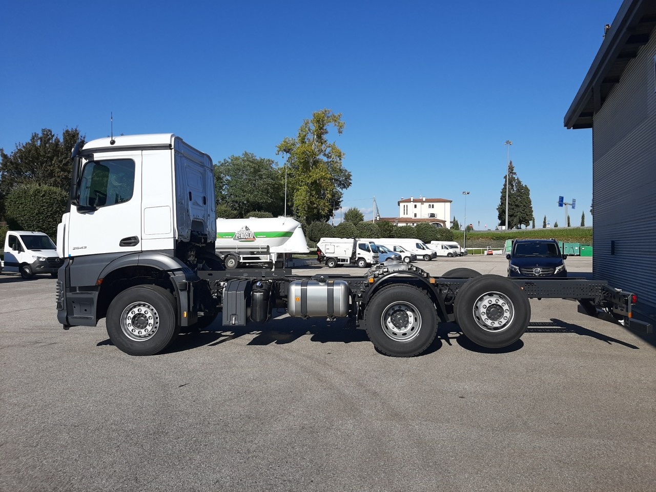 Mercedes Arocs Arocs 2543 L 6x2 - 6