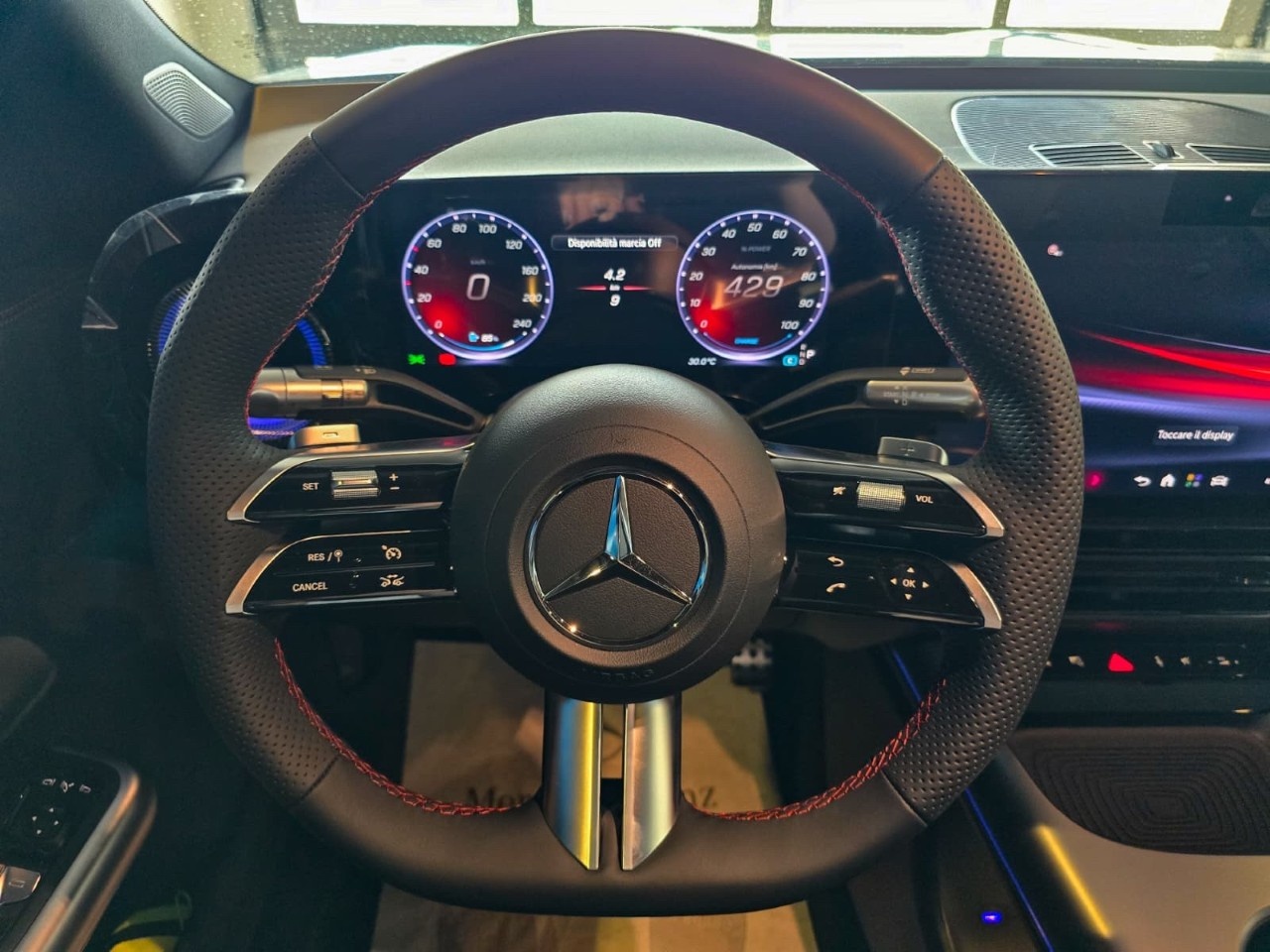 Mercedes GLB Elettrica GLB 250+ con tecnologia EQ Advanced Plus - 11