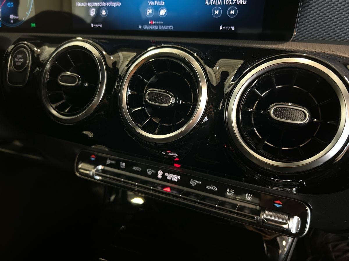 Mercedes Classe A Classe A 250 e EQ-POWER Sport 7G-DCT - 14