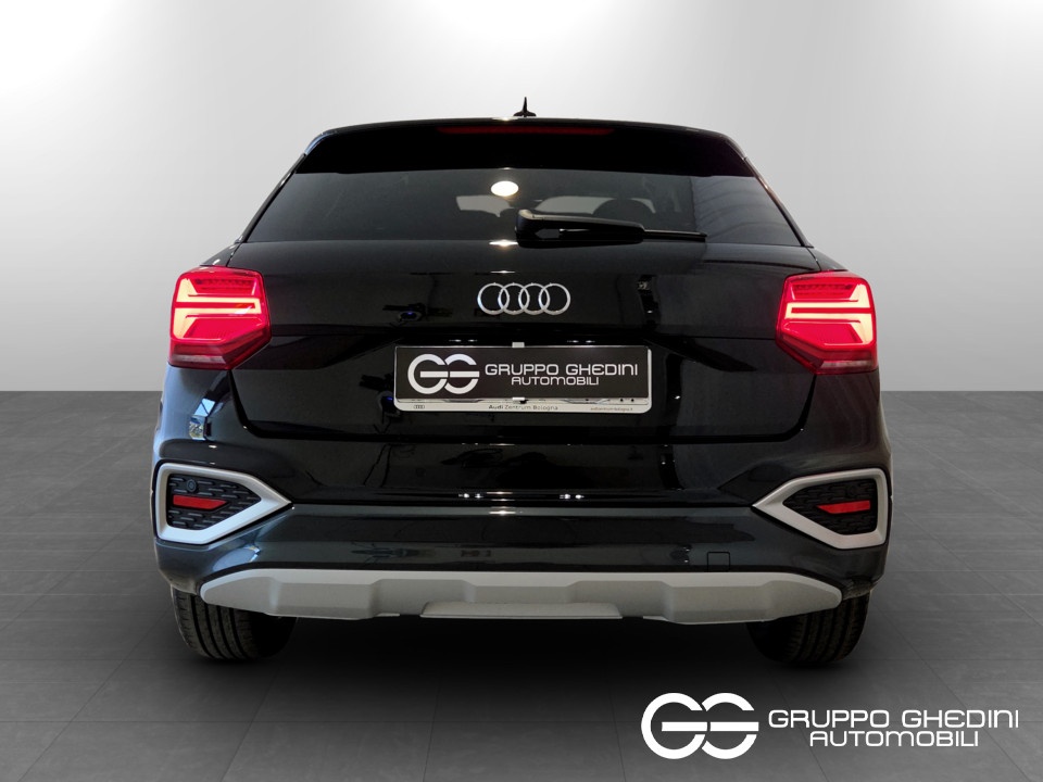 AUDI Q2 30 1.0 tfsi Business 110cv Benzina usato - 4