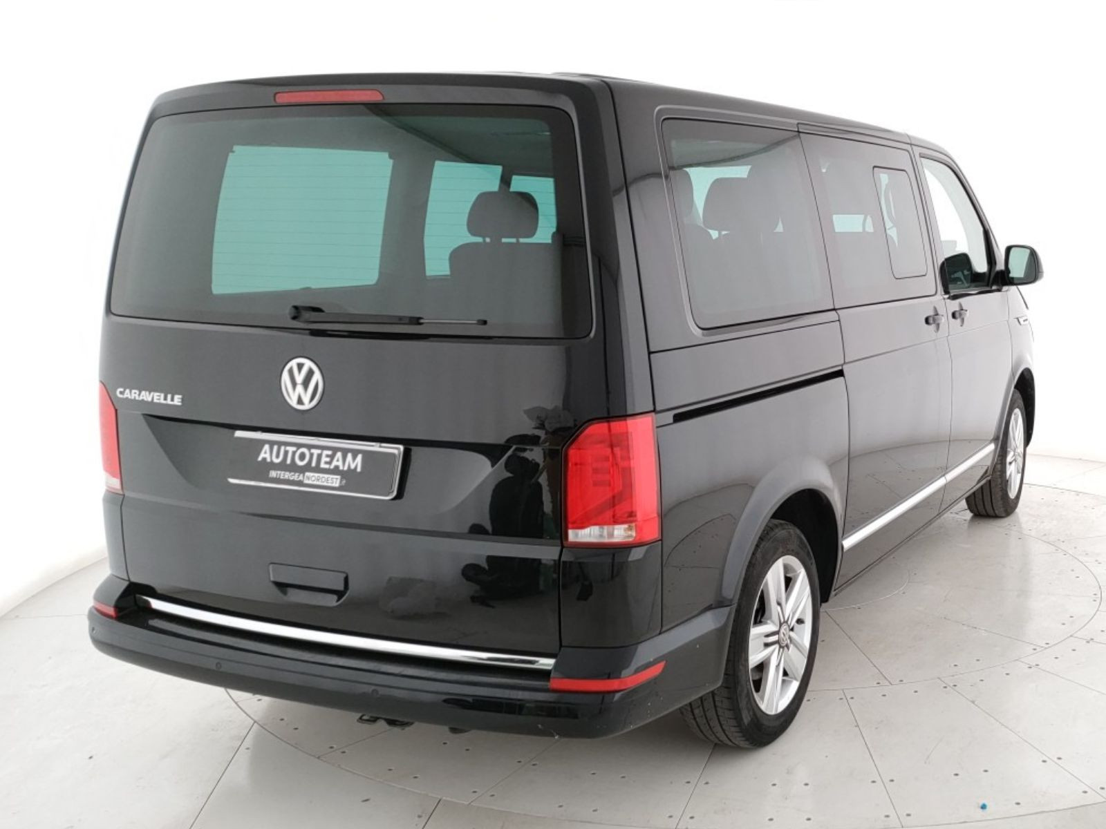 Volkswagen Caravelle Usato 2021 Caravelle Legnago