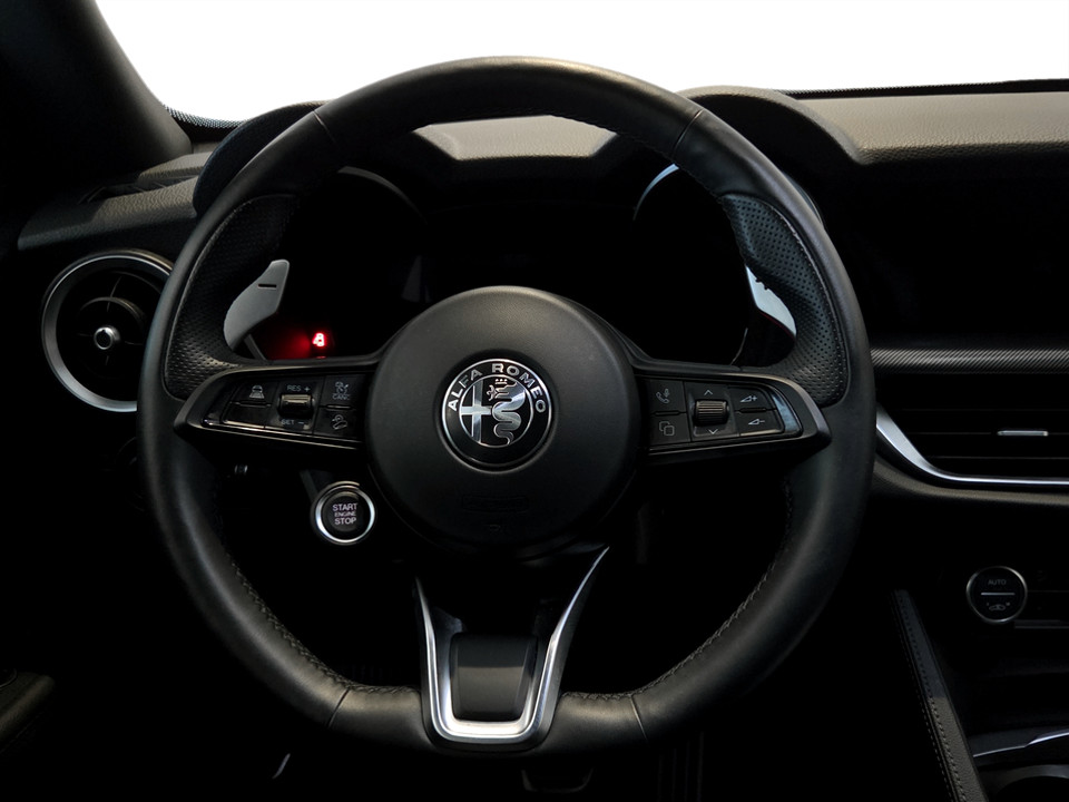 ALFA ROMEO Stelvio 2.2 t Veloce Q4 210cv auto Diesel usato - 11