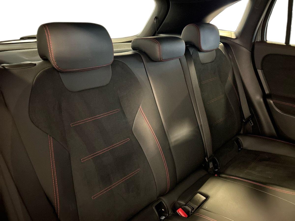 Mercedes GLA GLA 180 D Premium 8G-DCT - 16