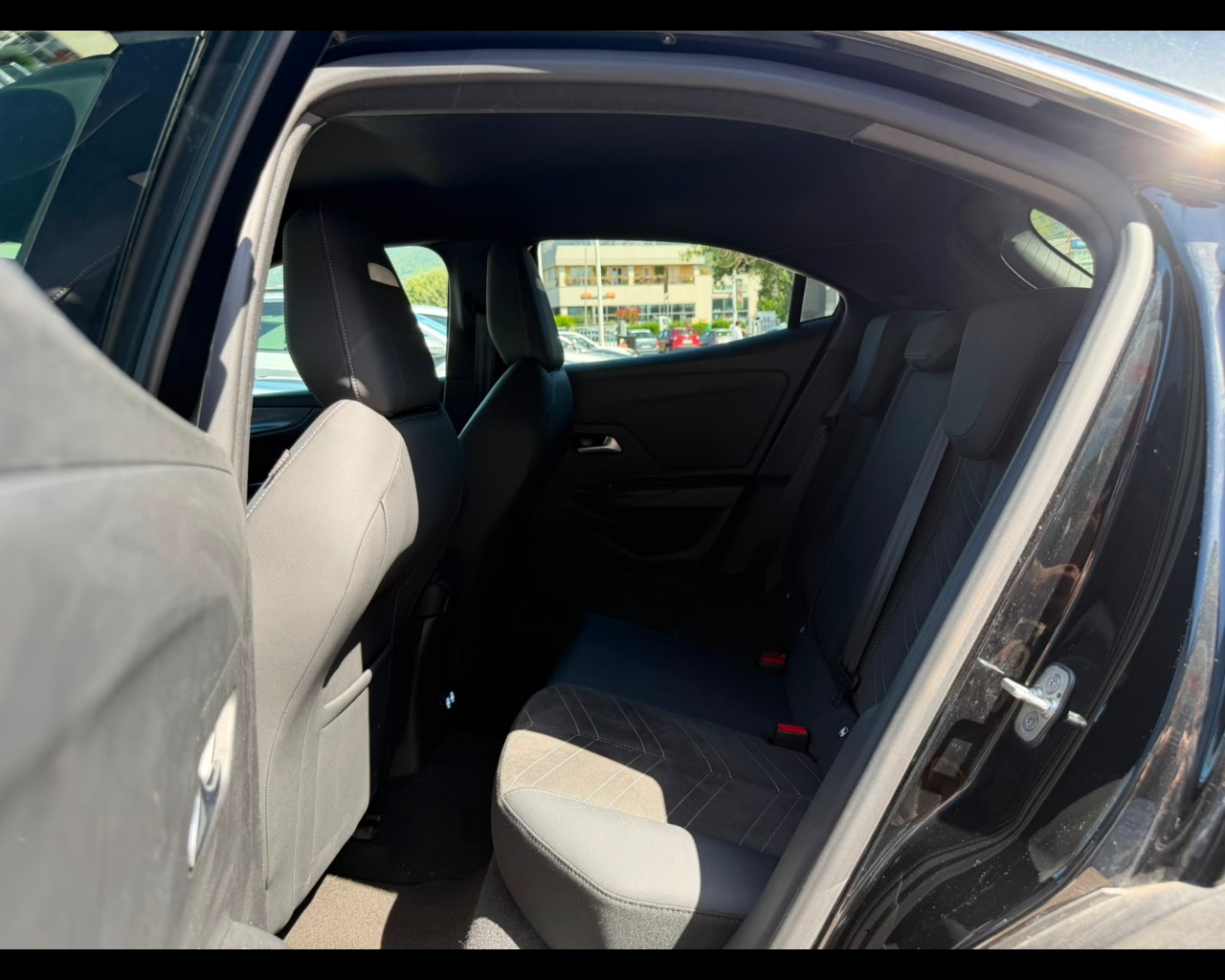 Foto OPEL Mokka 1.2 t Ultimate s&s 130cv at8