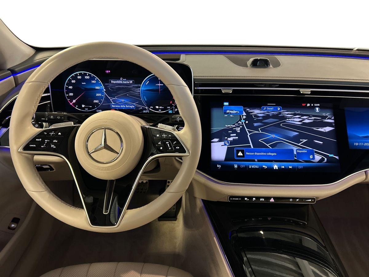 Mercedes Classe E Station Wagon Classe E Station Wagon All-Terrain 300 de Plug in hybrid Premium Plus 4Matic 9G-Tronic - 11