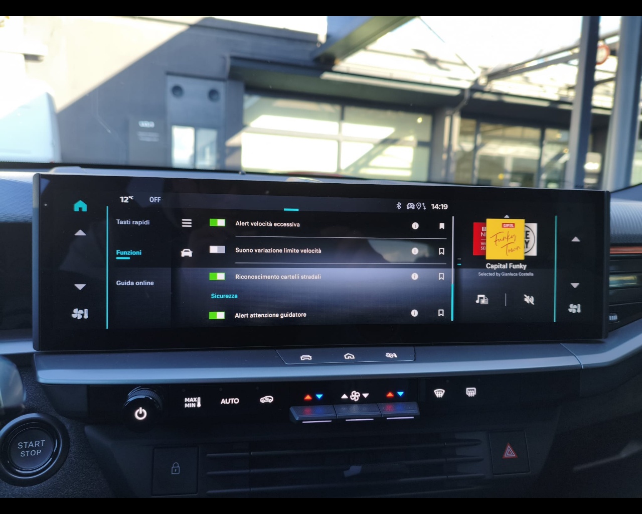 Foto OPEL Grandland 1.2 hybrid GS 136cv e-dcs6