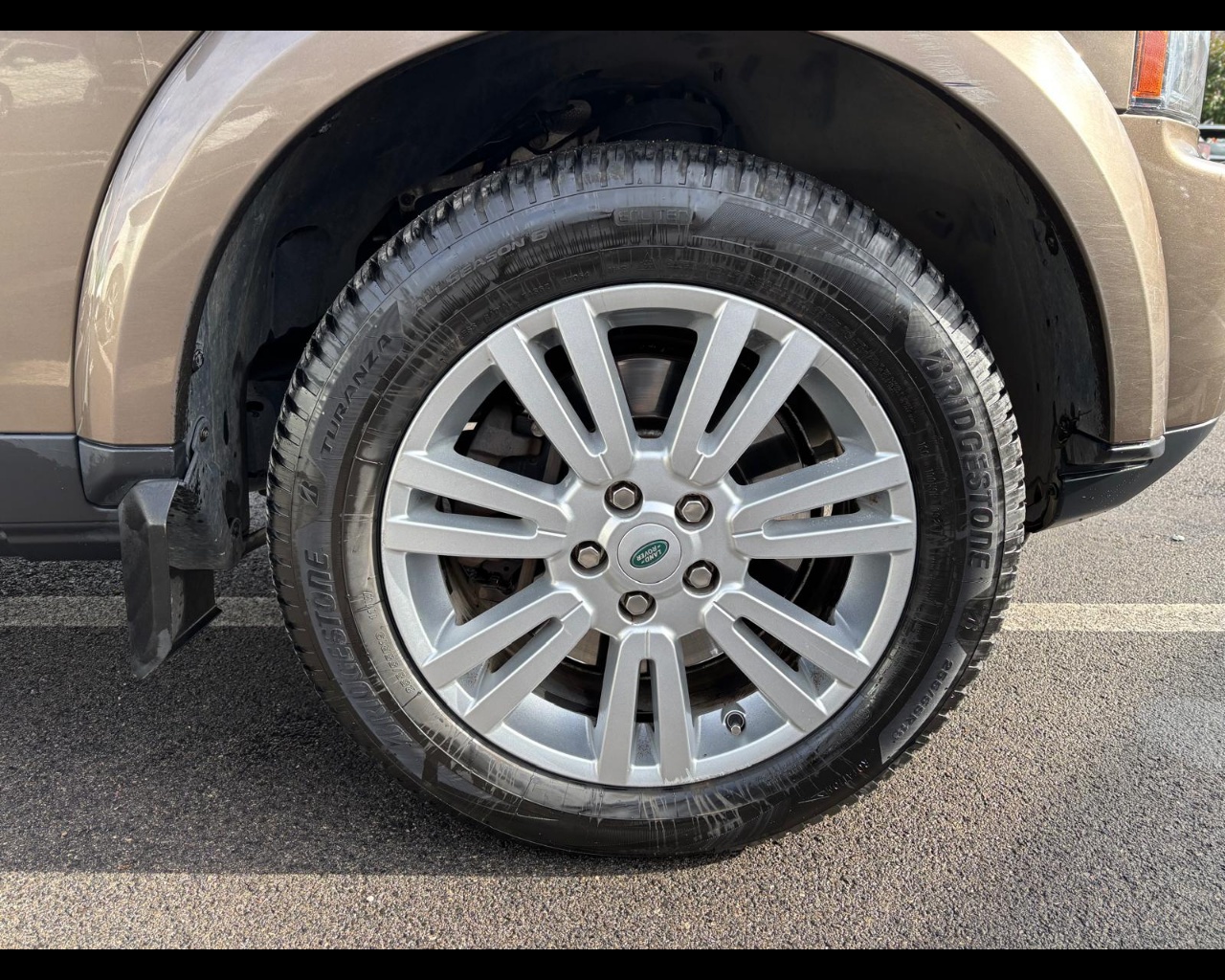 Foto LAND ROVER Discovery 3.0 sdV6 HSE 255cv auto