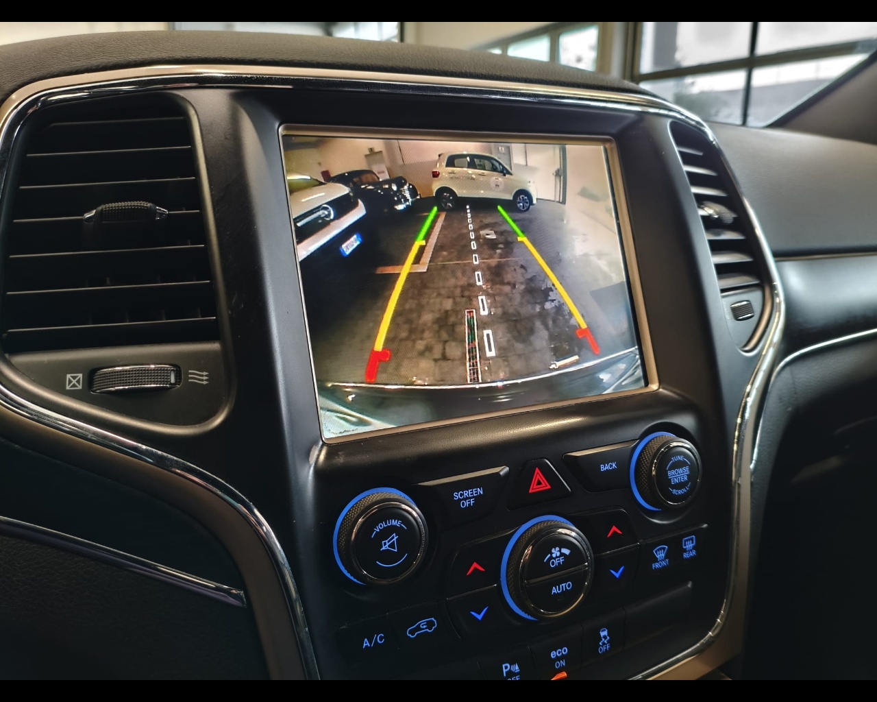 Foto JEEP Grand Cherokee 3.0 crd (mjt II) V6 Limited 250cv auto