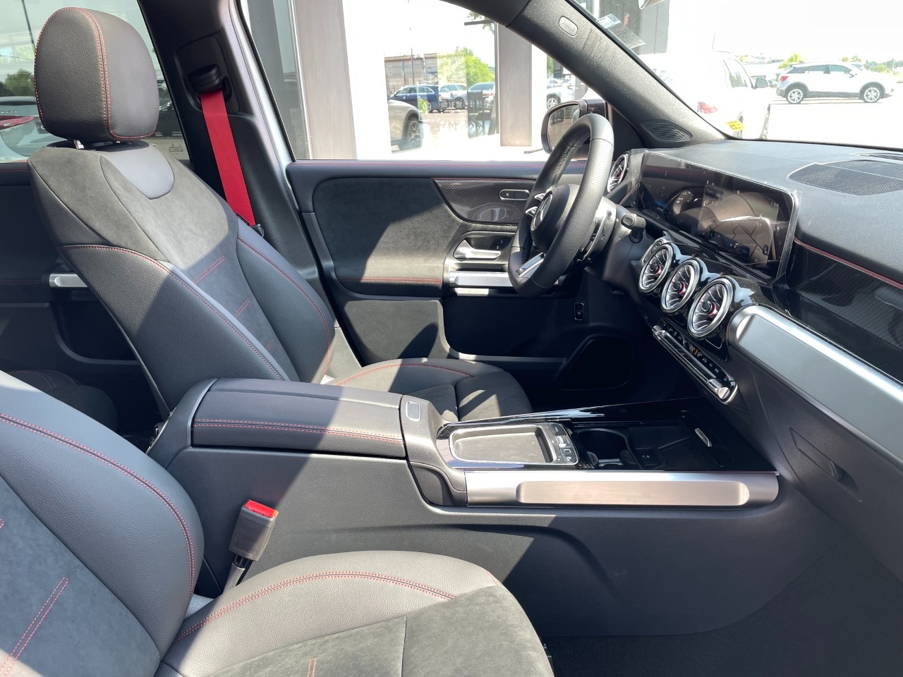 Mercedes-AMG GLB AMG GLB 35 AMG 4Matic AMG Line Premium - 11