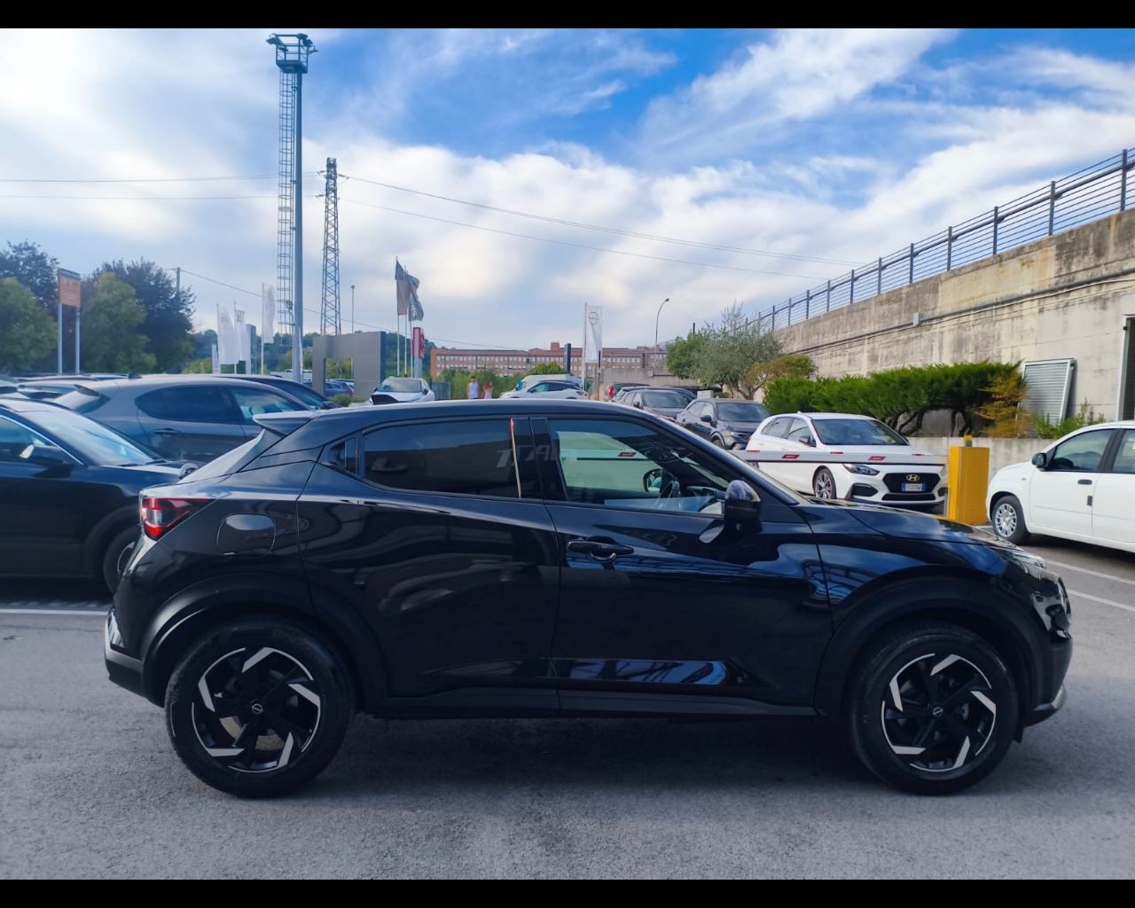 Foto NISSAN Juke 1.0 dig-t N-Connecta 114cv
