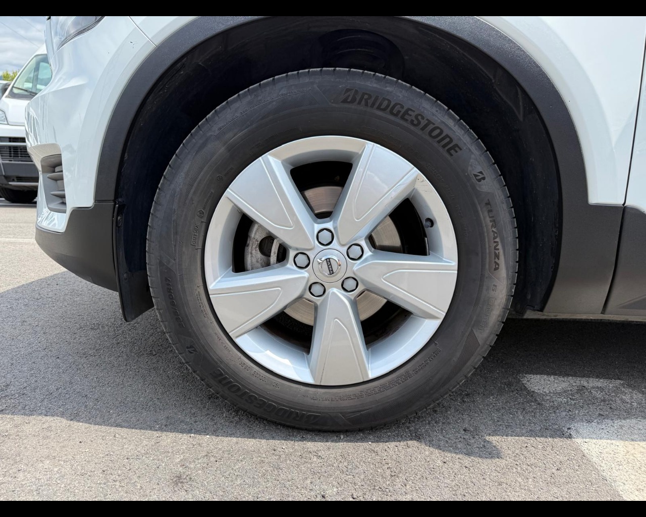 Foto VOLVO XC40 N1 1.5 T2 Momentum Core my21