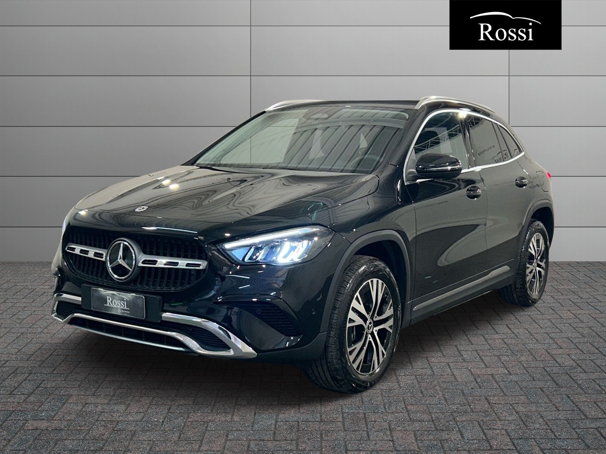 Mercedes-Benz GLA 180  d Automatic