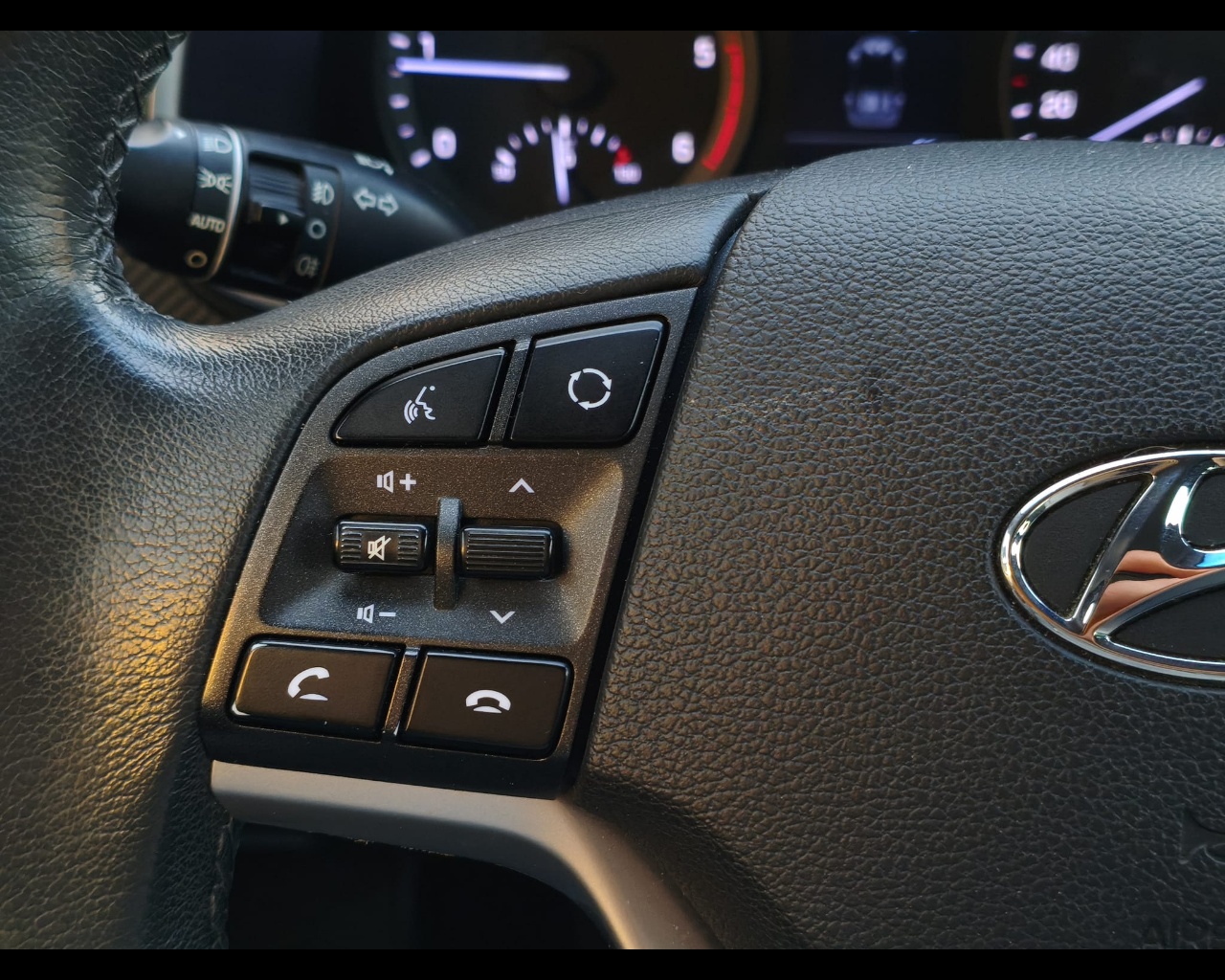 Foto HYUNDAI Tucson 1.6 crdi 48V Xprime 2wd 115cv 