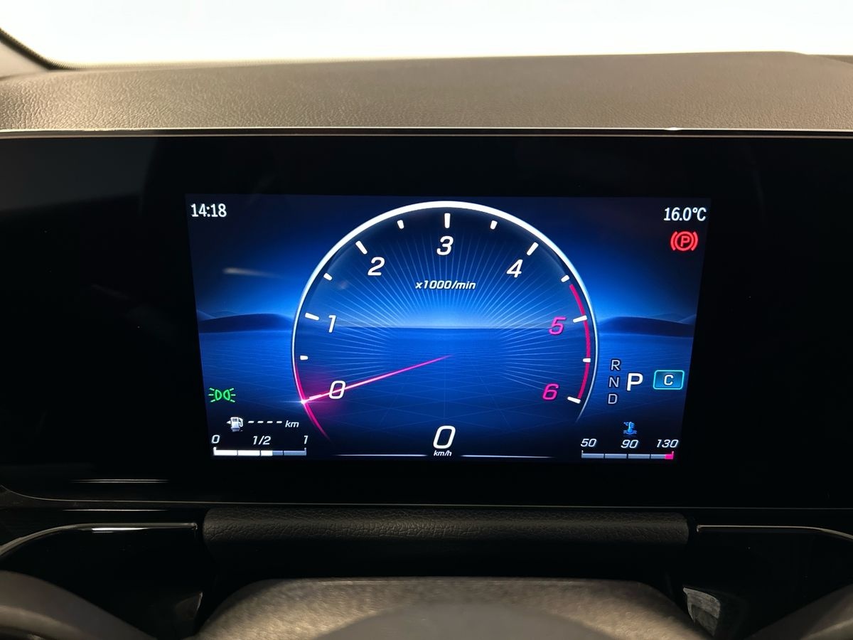 Mercedes  Classe B 180 D Executive 8G-DCT - 13